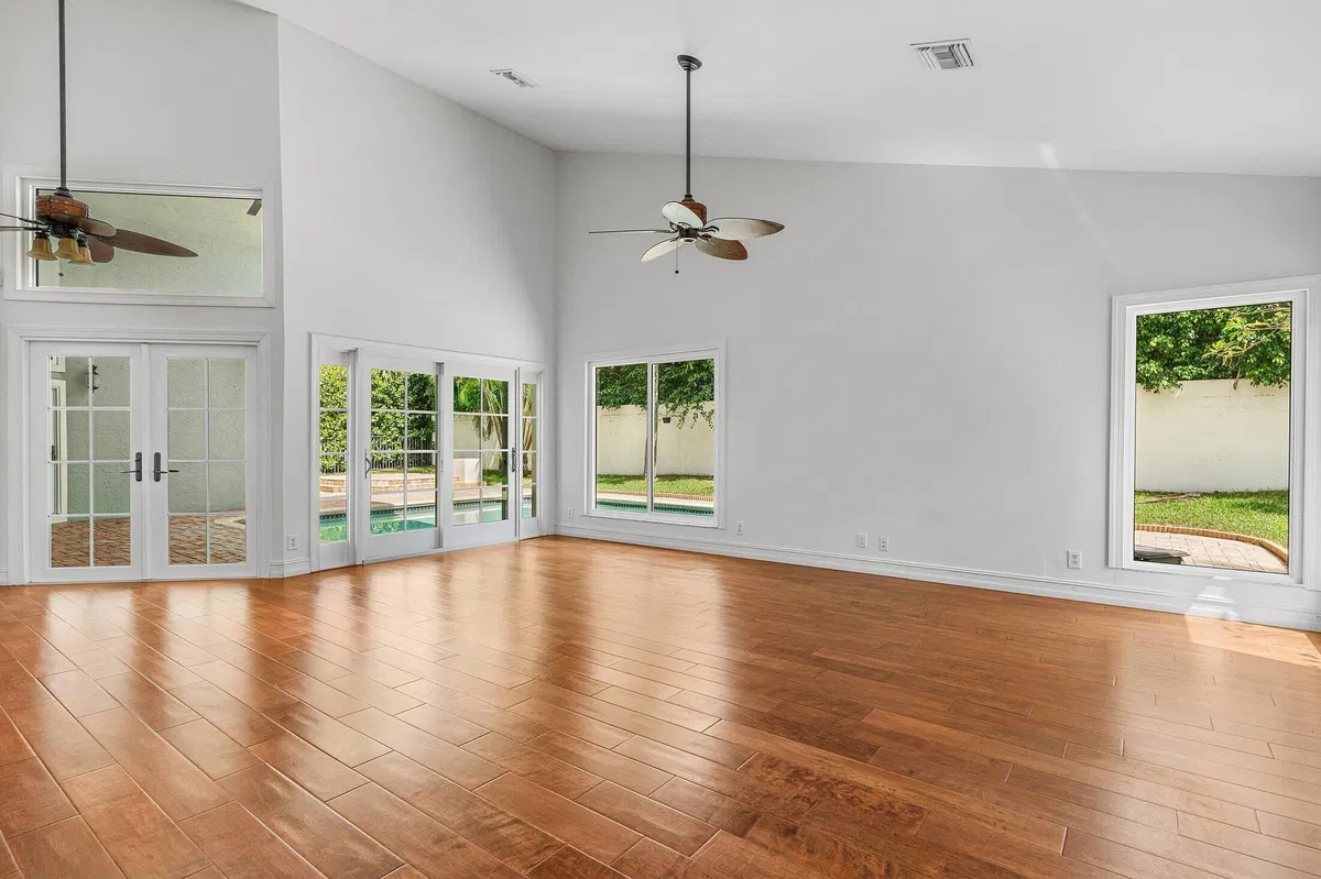 Colonnade Boca Raton Residence photo 19