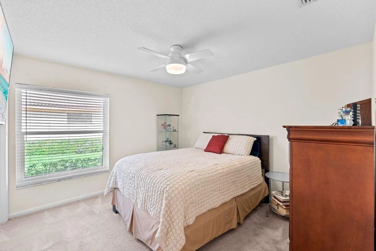 Residence photo 22