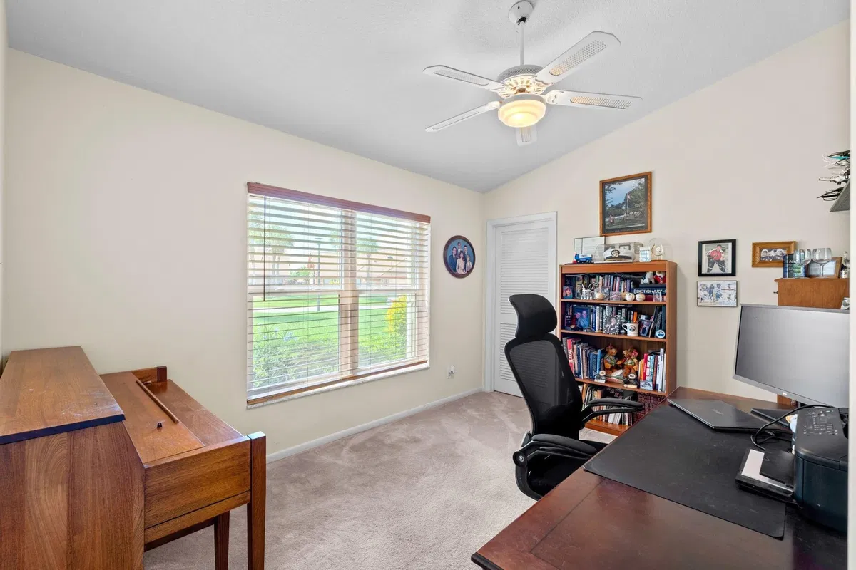 Residence photo 25