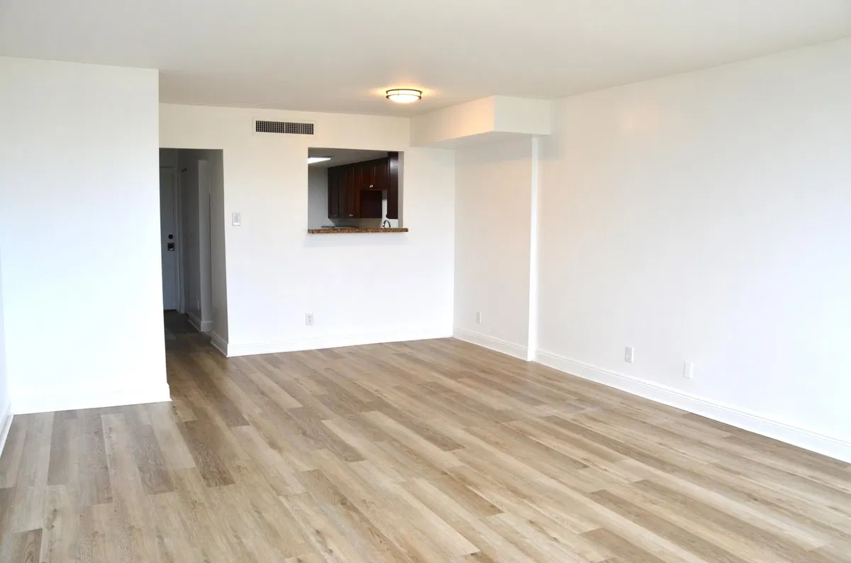 Boca Raton Unit 402 photo 4