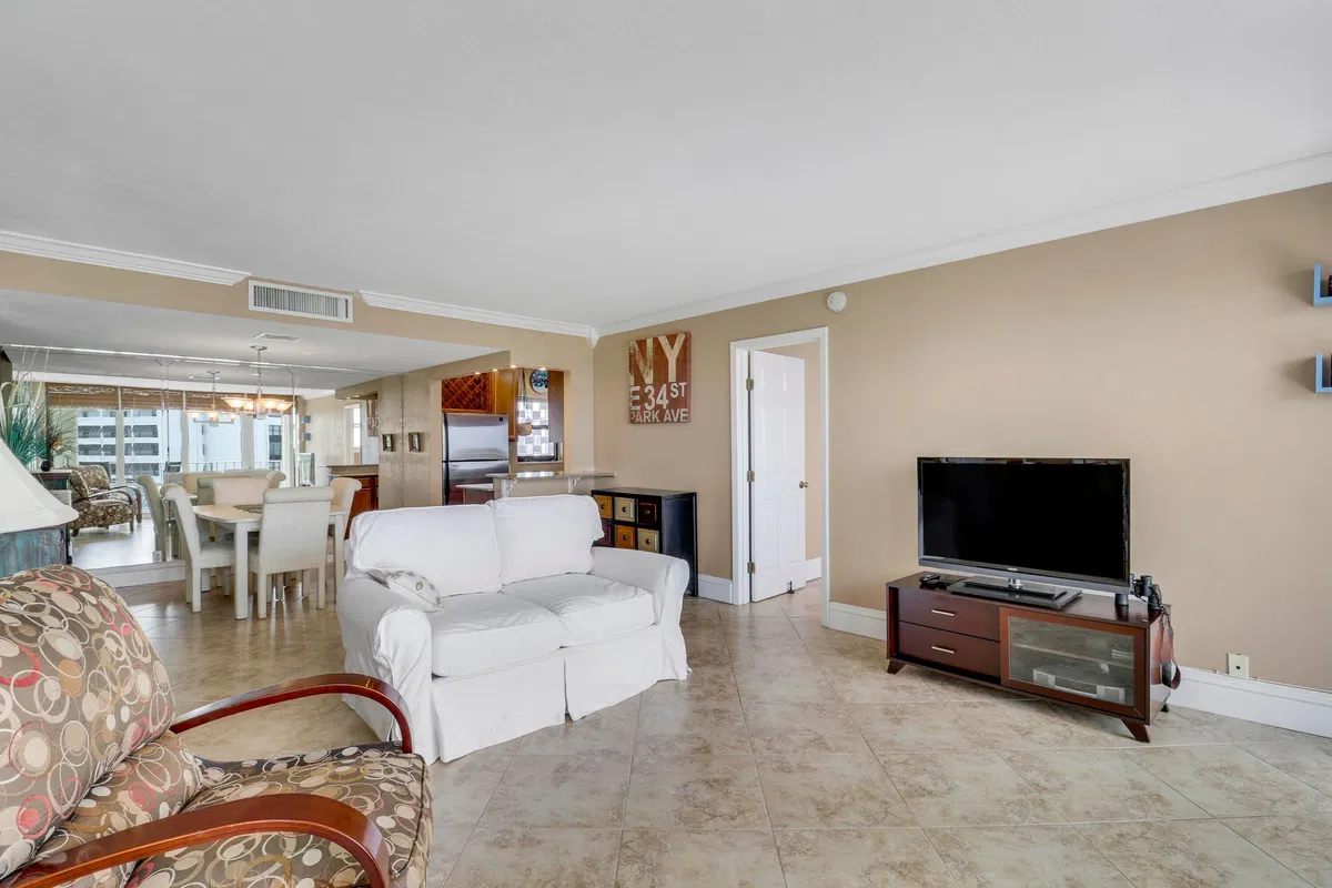 Golfview North Palm Beach I Unit 1016 photo 16