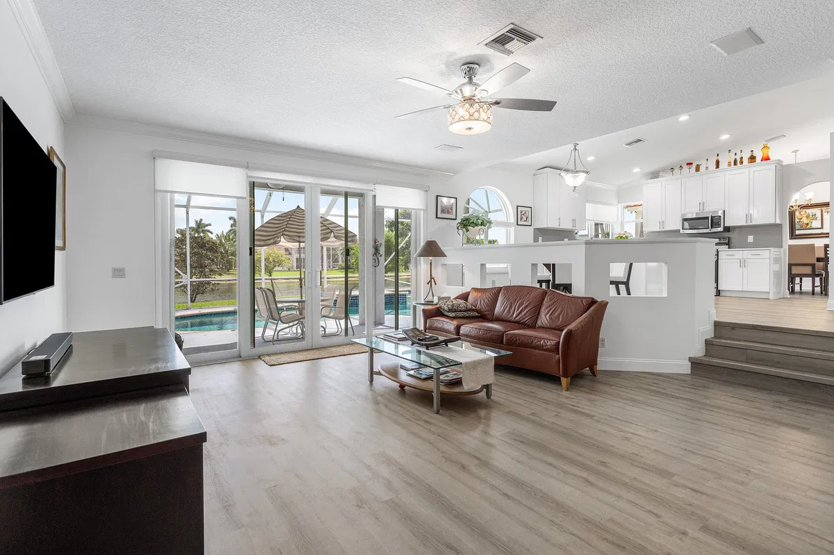 Boca Isles Residence photo 22