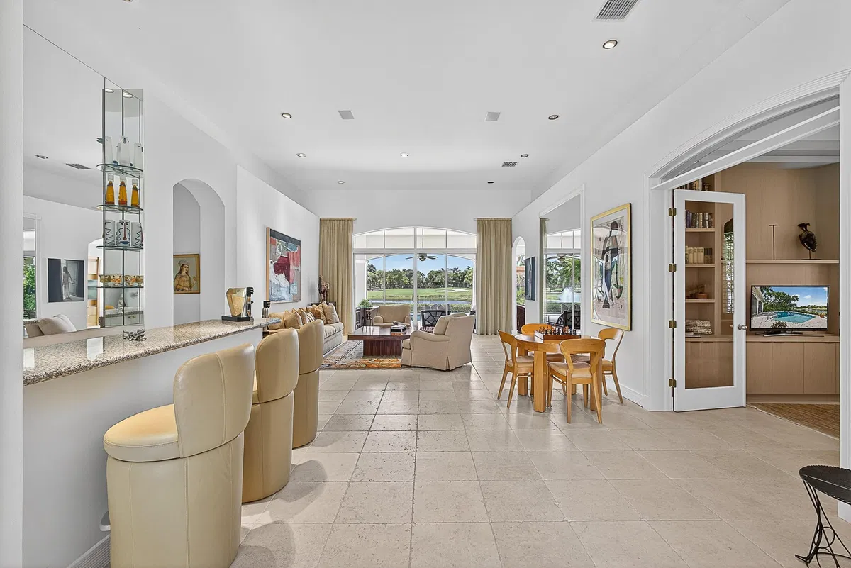 Admirals Cove Residence photo 7