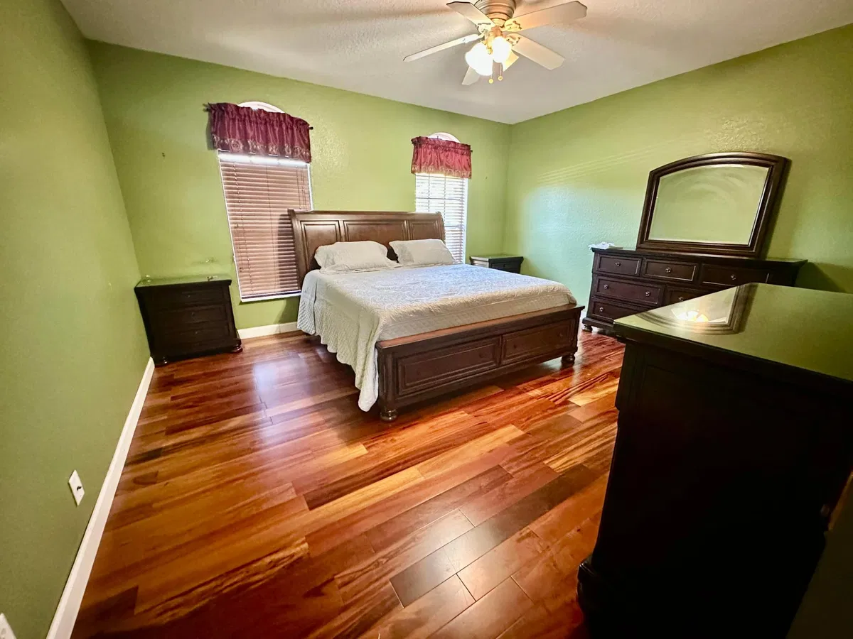 Residence photo 22