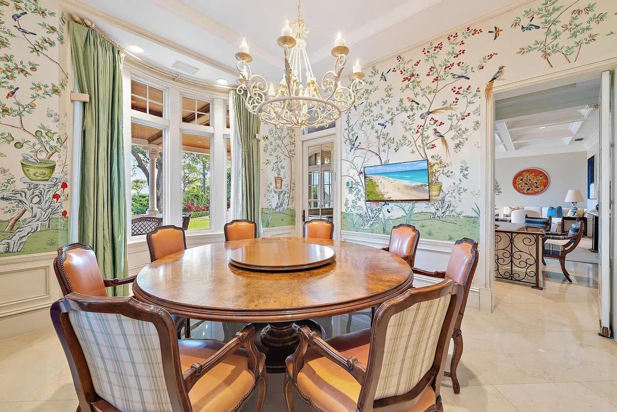 Frenchman's Creek Residence photo 25