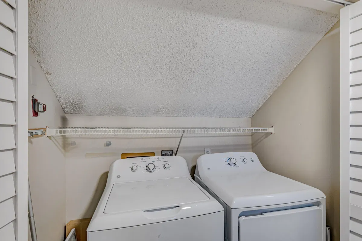 Residence photo 52