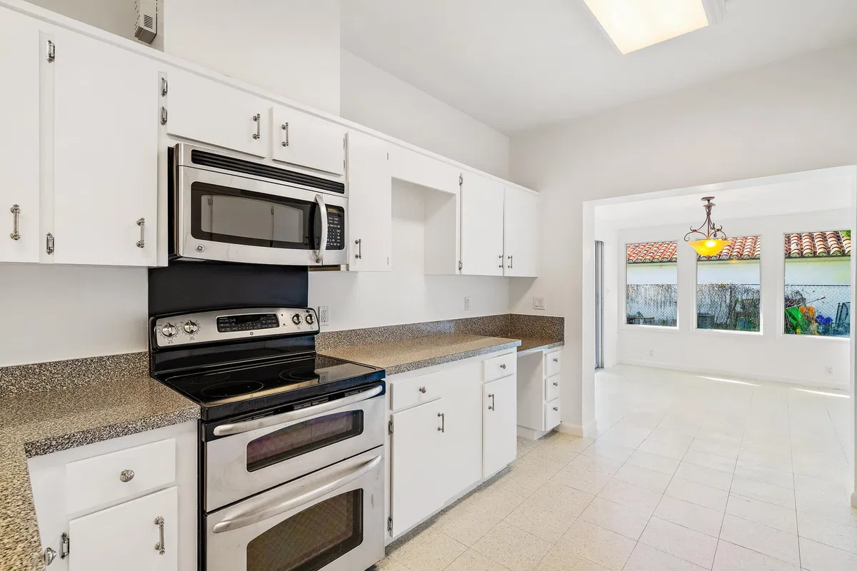 SoSo West Palm Beach Residence photo 19