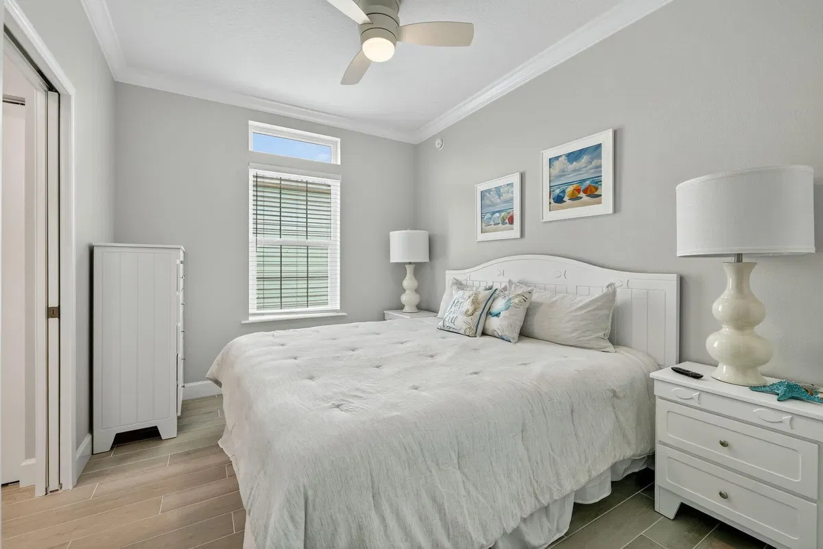 Residence photo 16