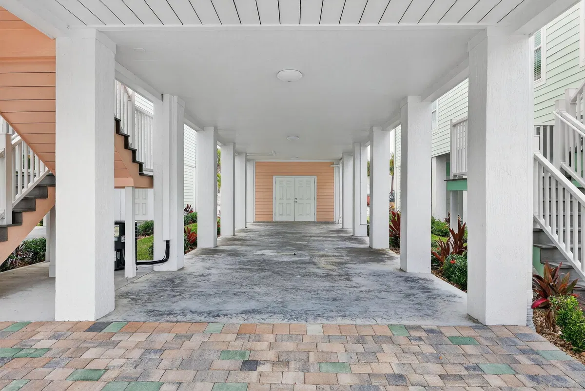 Residence photo 22