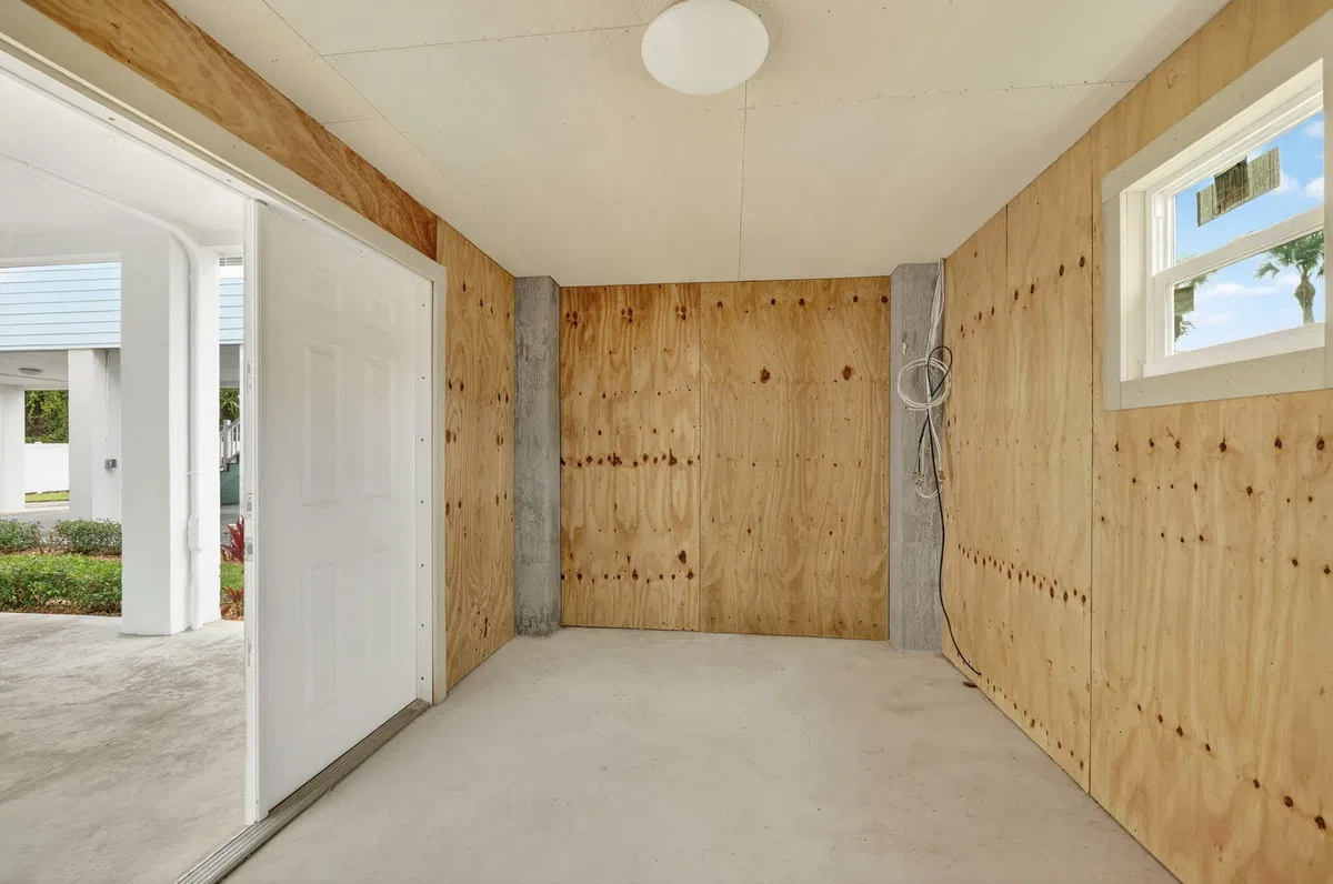 Residence photo 25