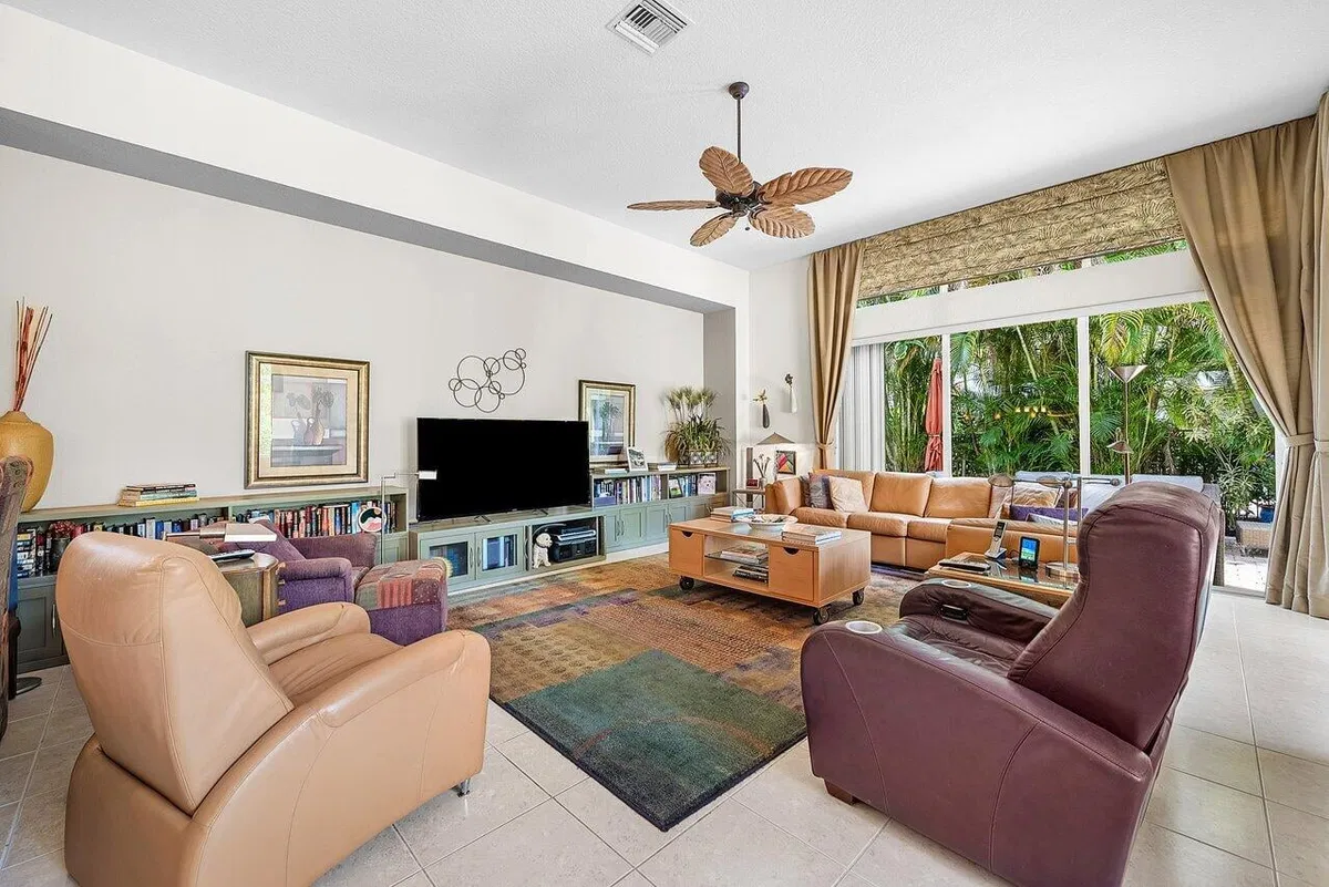 Boca Grove Residence photo 16