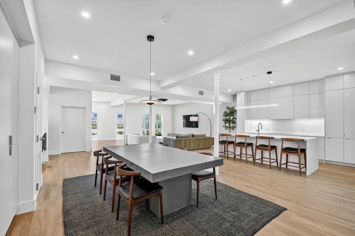 Residence photo 19