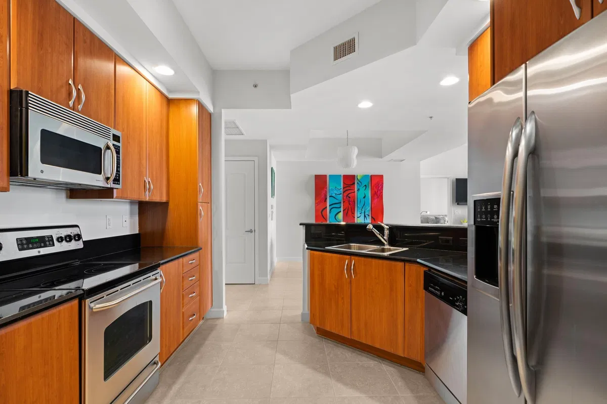 One City Plaza Unit 1417 photo 7