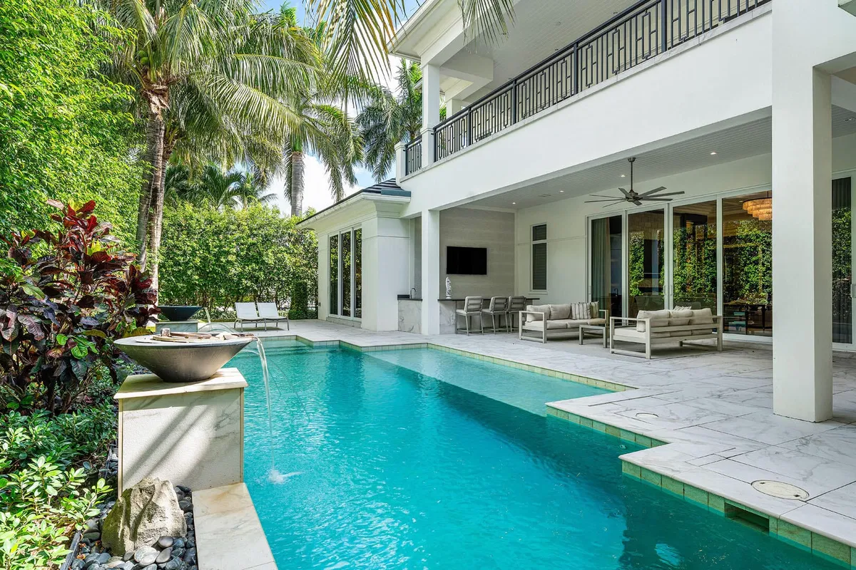 Royal Palm Yacht and Country Club Residence photo 22