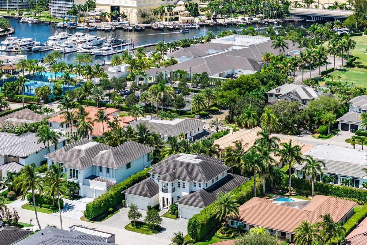Royal Palm Yacht and Country Club Residence photo 79
