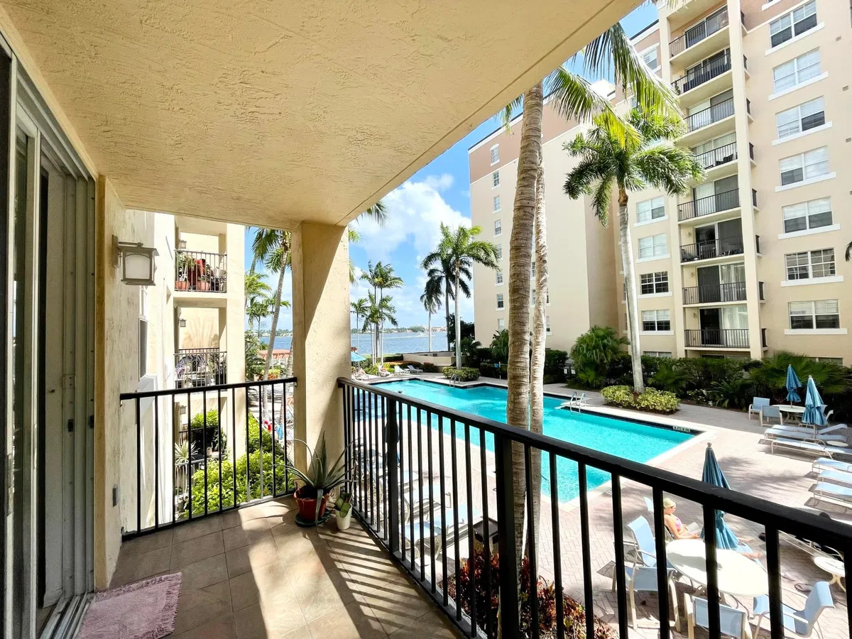 Flagler Pointe Unit 233 photo 7