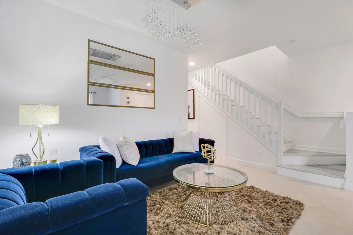  Residence photo 7