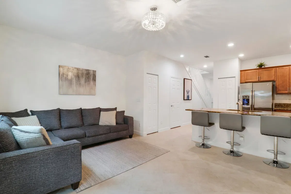  Residence photo 22