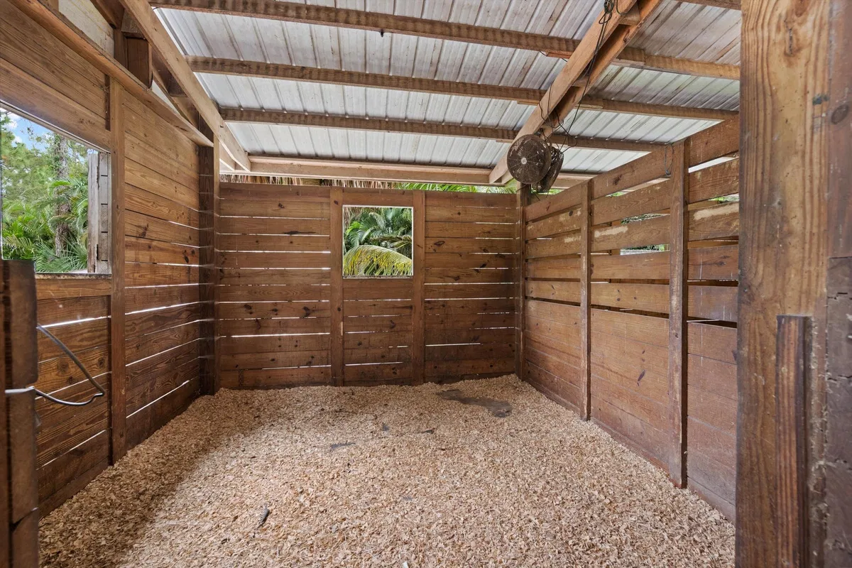 Residence photo 7