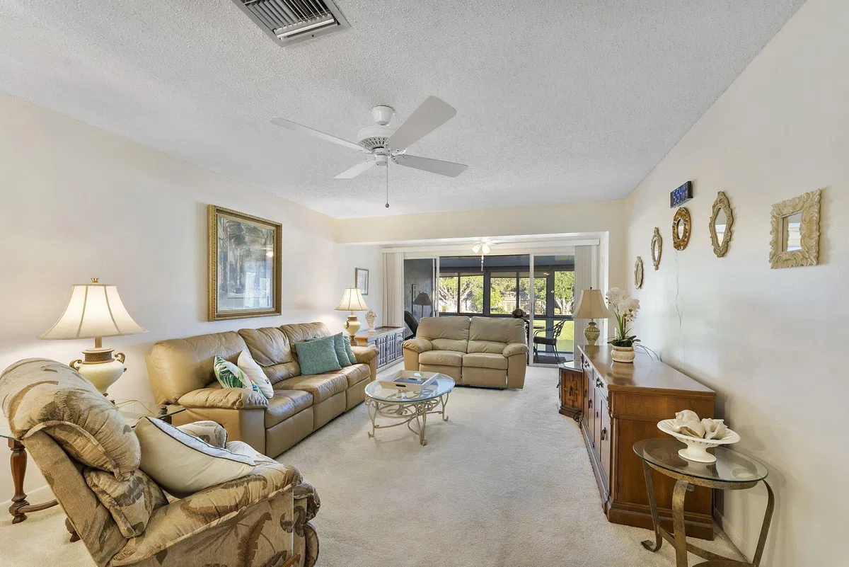 Unit 202 photo 13