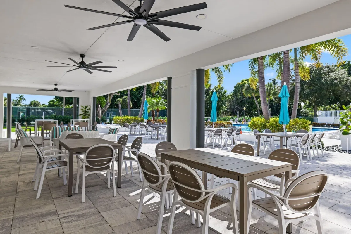 Boca Bath & Tennis Residence photo 73
