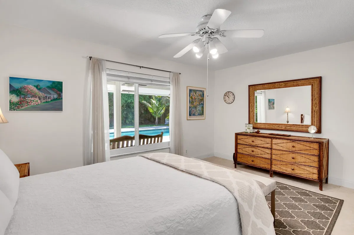 Boca Bath & Tennis Residence photo 31