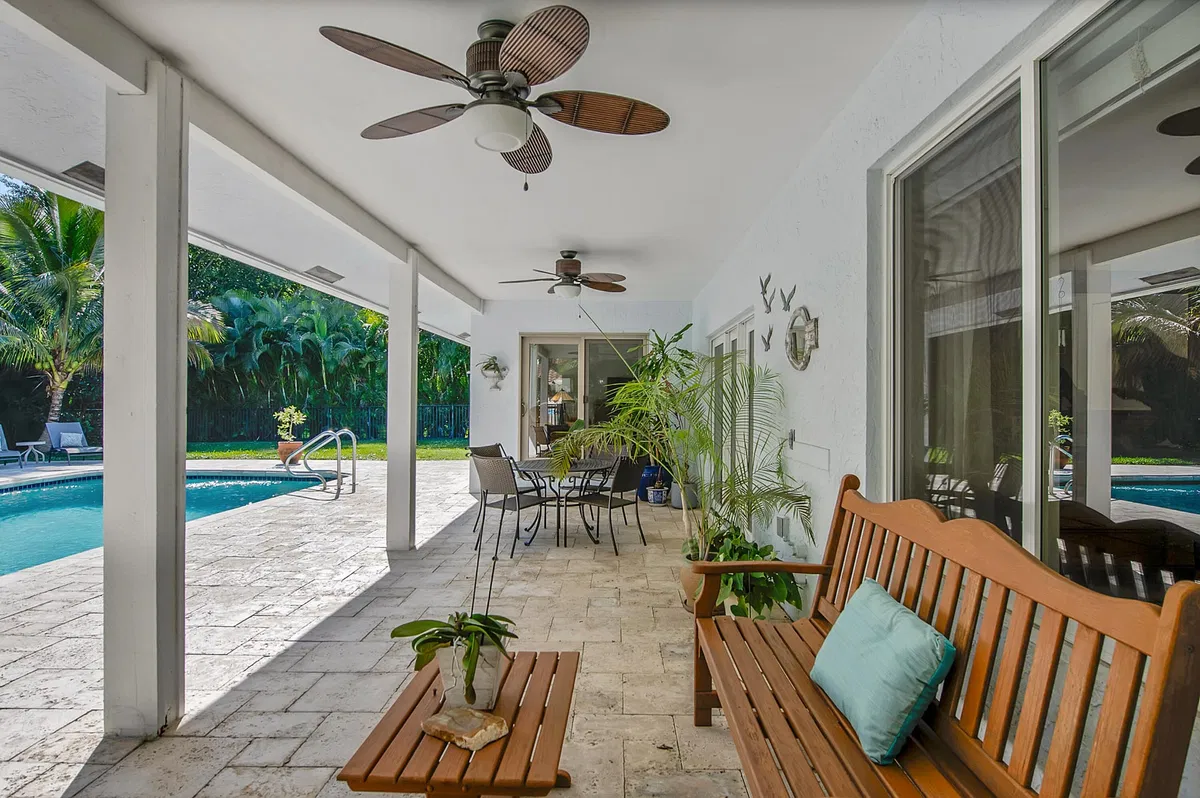 Boca Bath & Tennis Residence photo 37