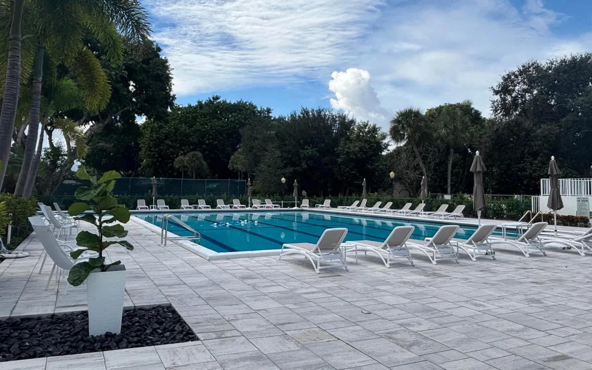 Boca Bath & Tennis Residence photo 46