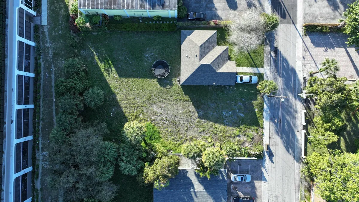 Residence photo 4