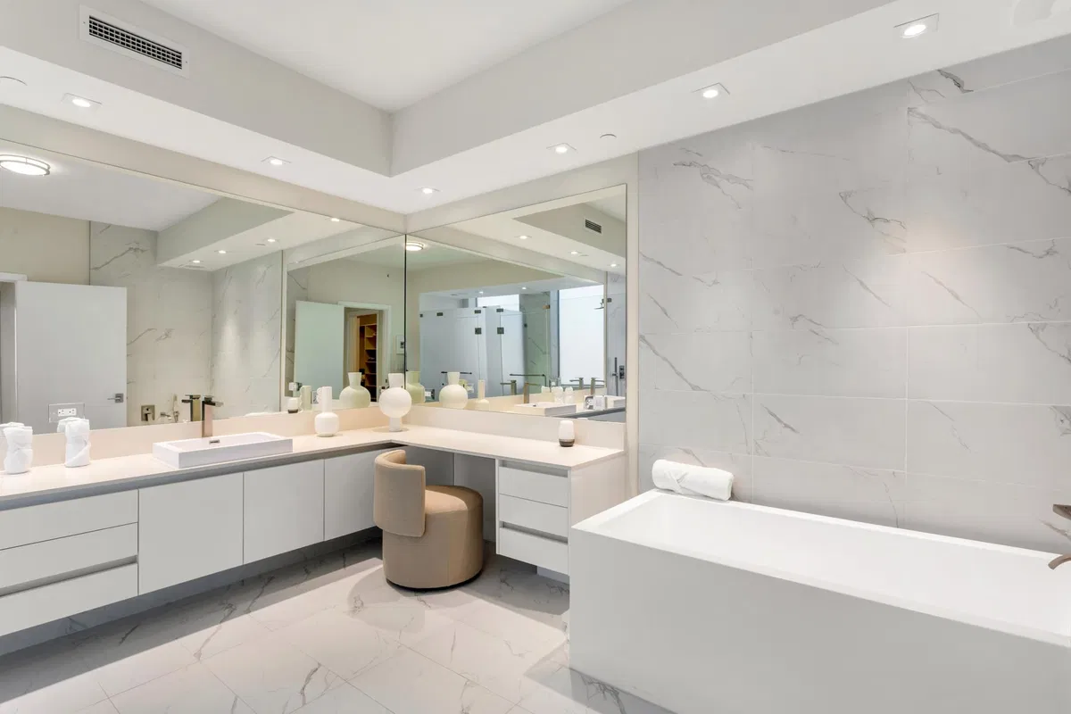 Amrit Ocean Resort & Residences Unit 1102 P photo 10