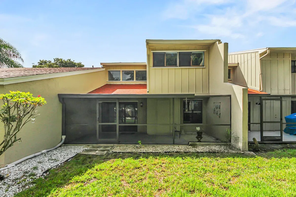 Residence photo 4