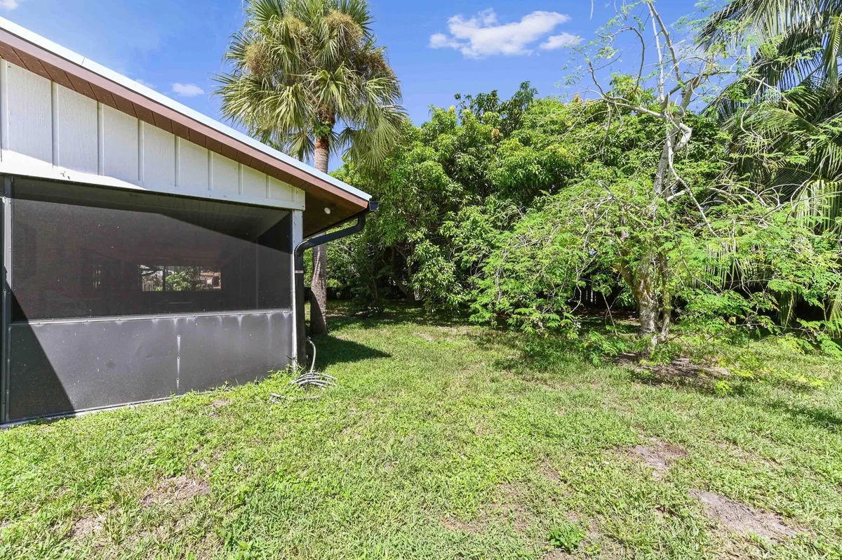 Residence photo 52