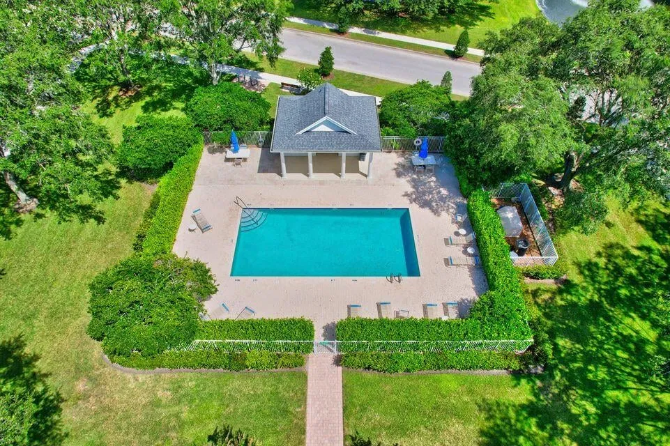 Island at Abacoa Residence photo 49