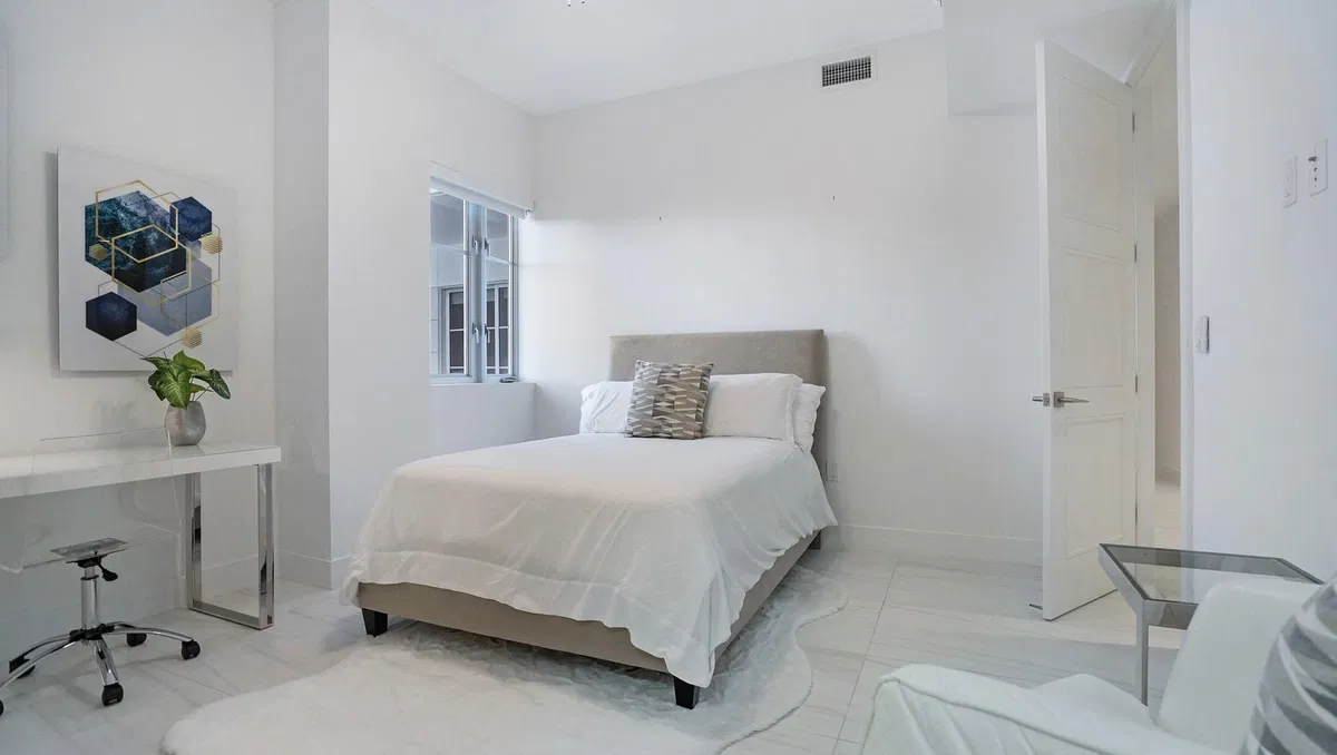 Tower 155 Unit 501 photo 31