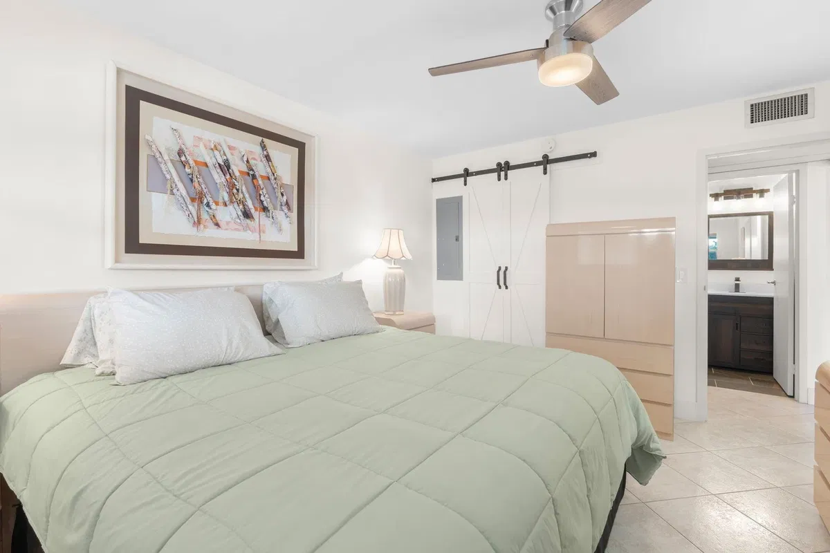  Unit 189 photo 16
