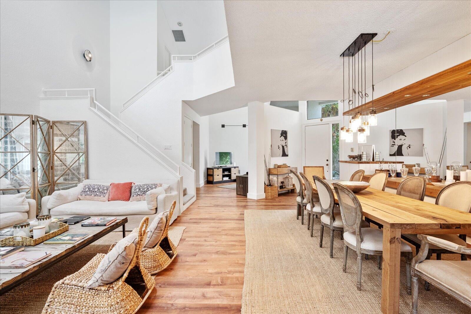 Windsor Way Residence photo 7