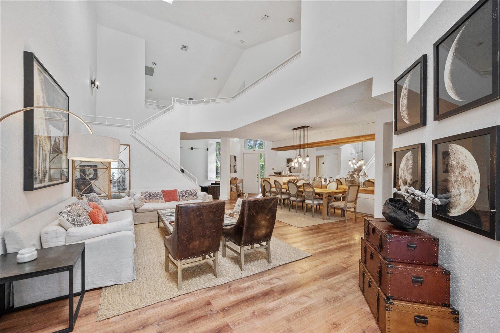 Windsor Way Residence photo 10
