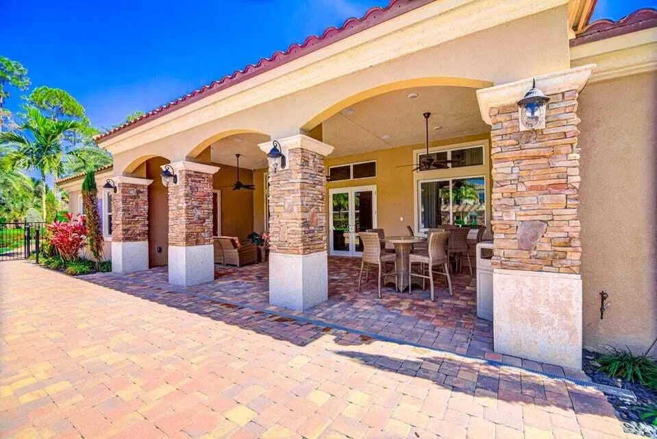 Residence photo 13