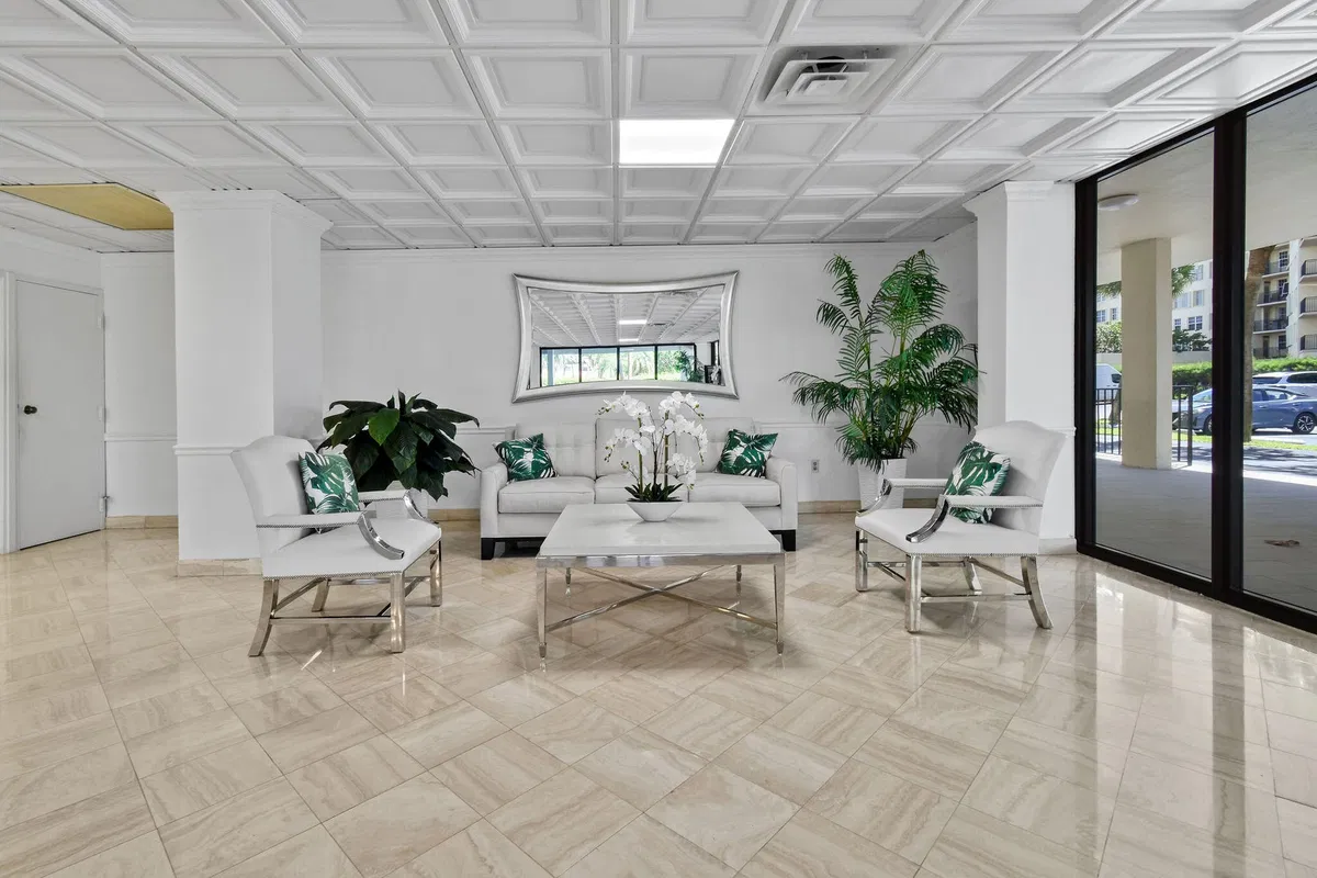  Unit 510 photo 22