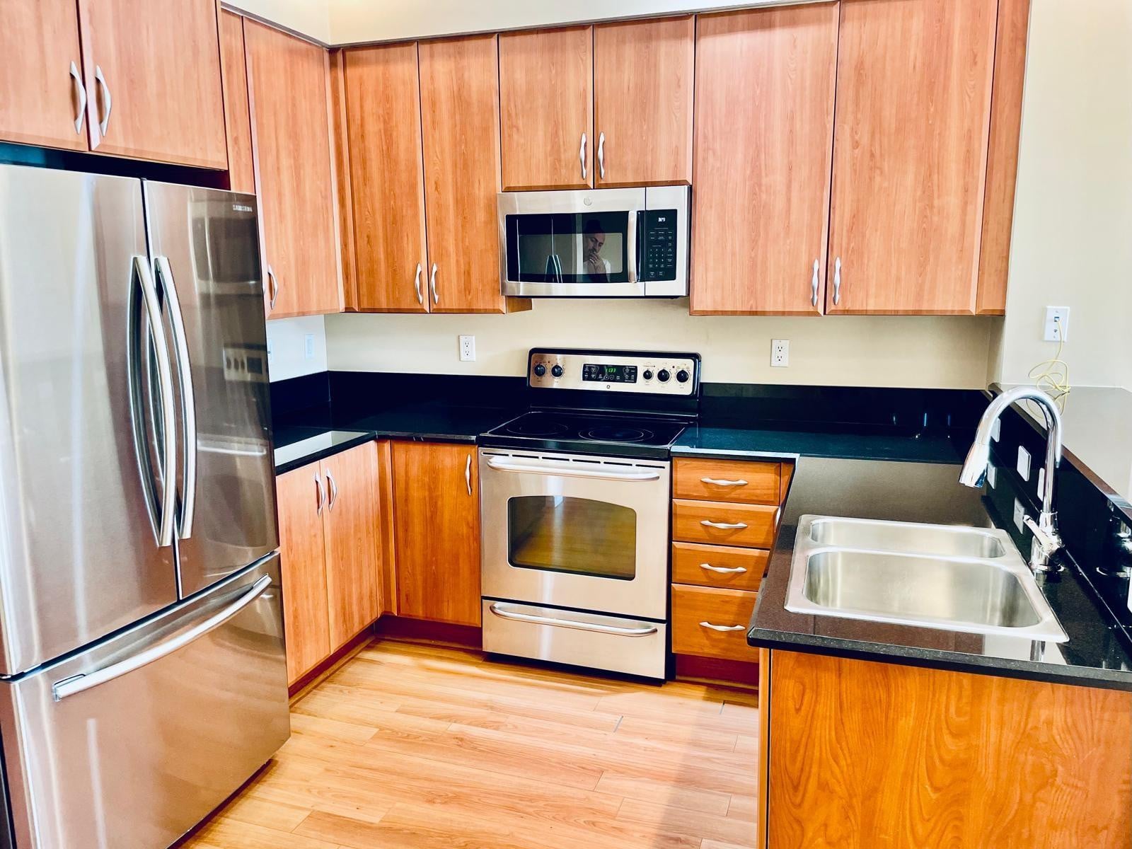 One City Plaza Unit 409 photo 4