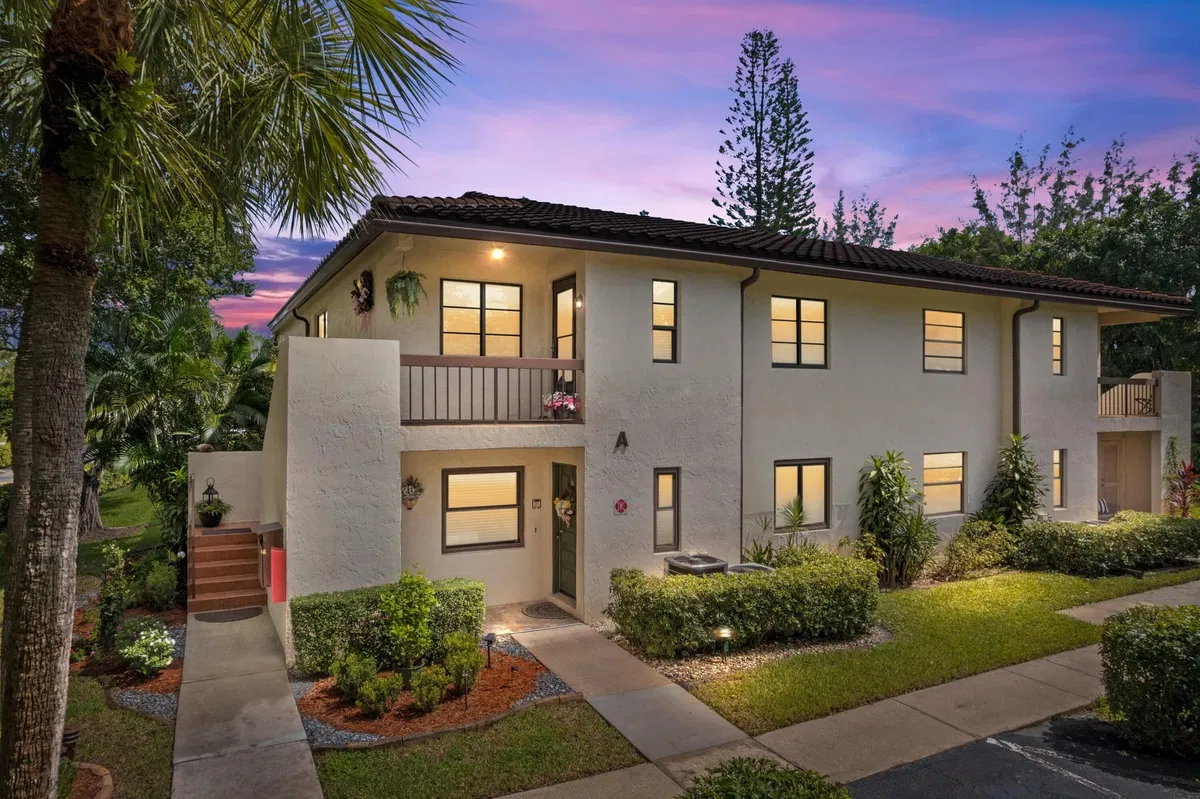Boca Lago Country Club Homes Unit 32b