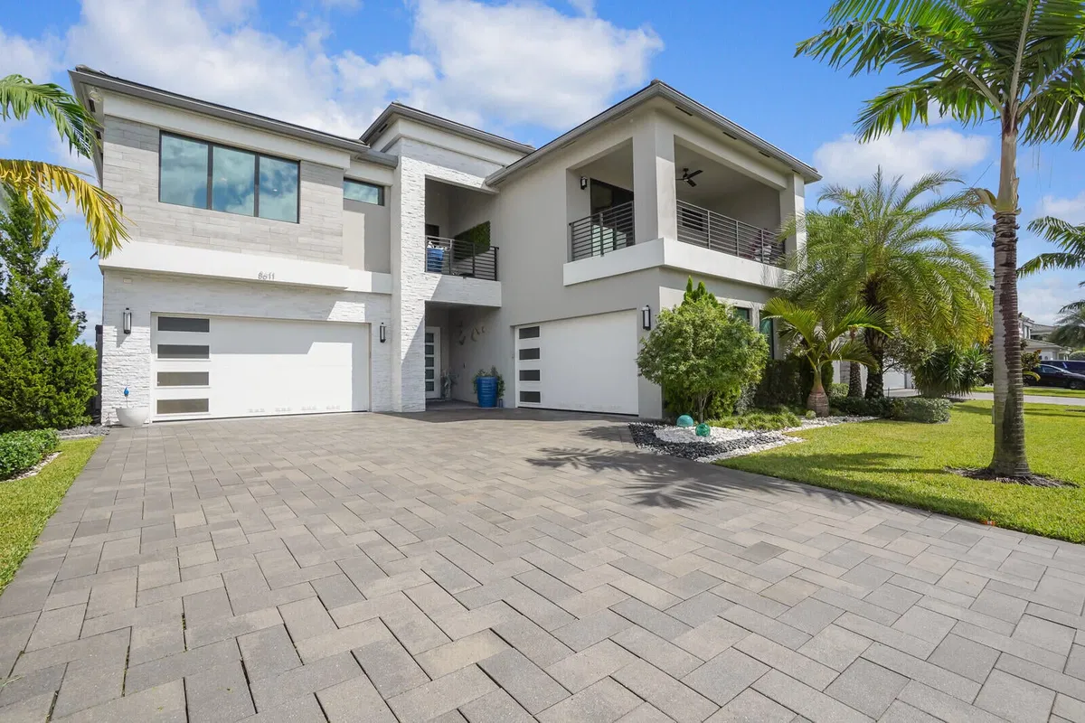 Lotus Palm Boca Raton Residence