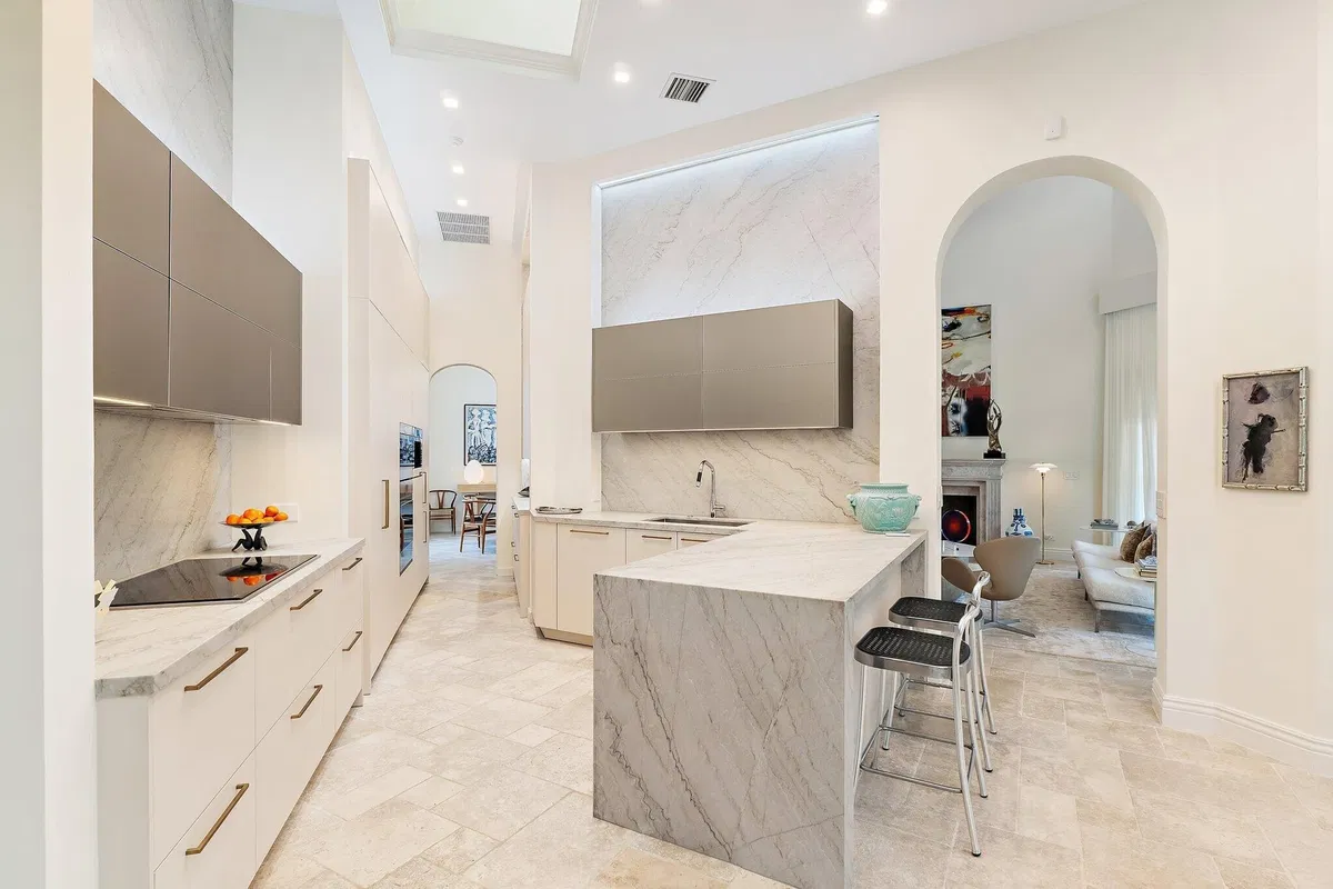 Frenchman's Creek Residence photo 13