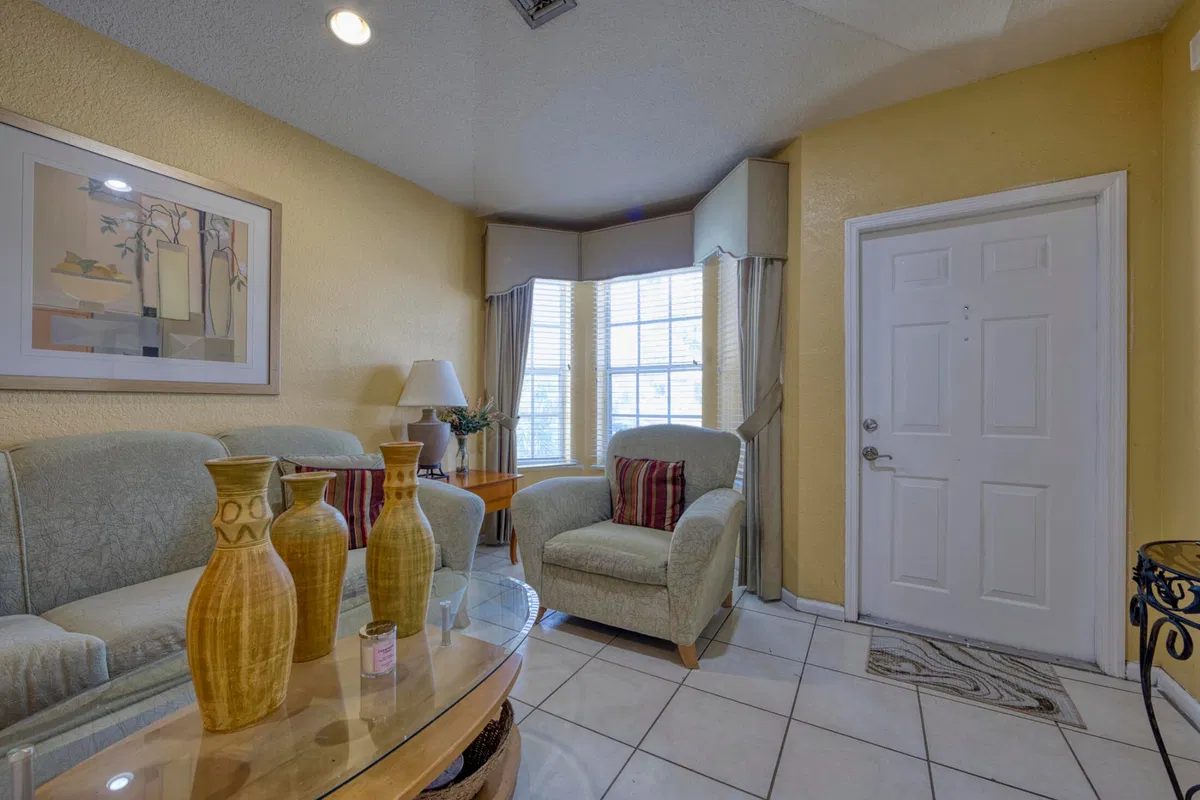 Residence photo 4