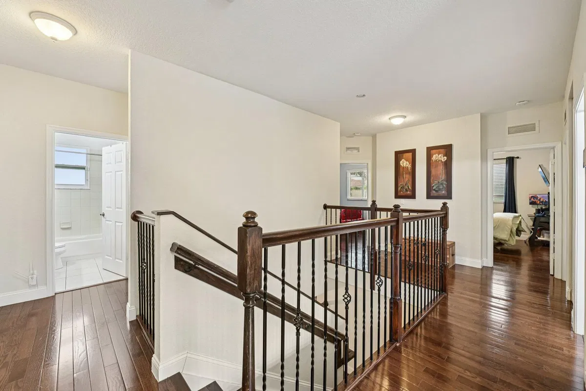 Residence photo 19