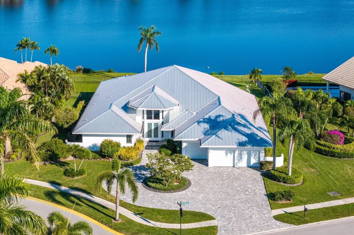 Bocaire Country Club Residence