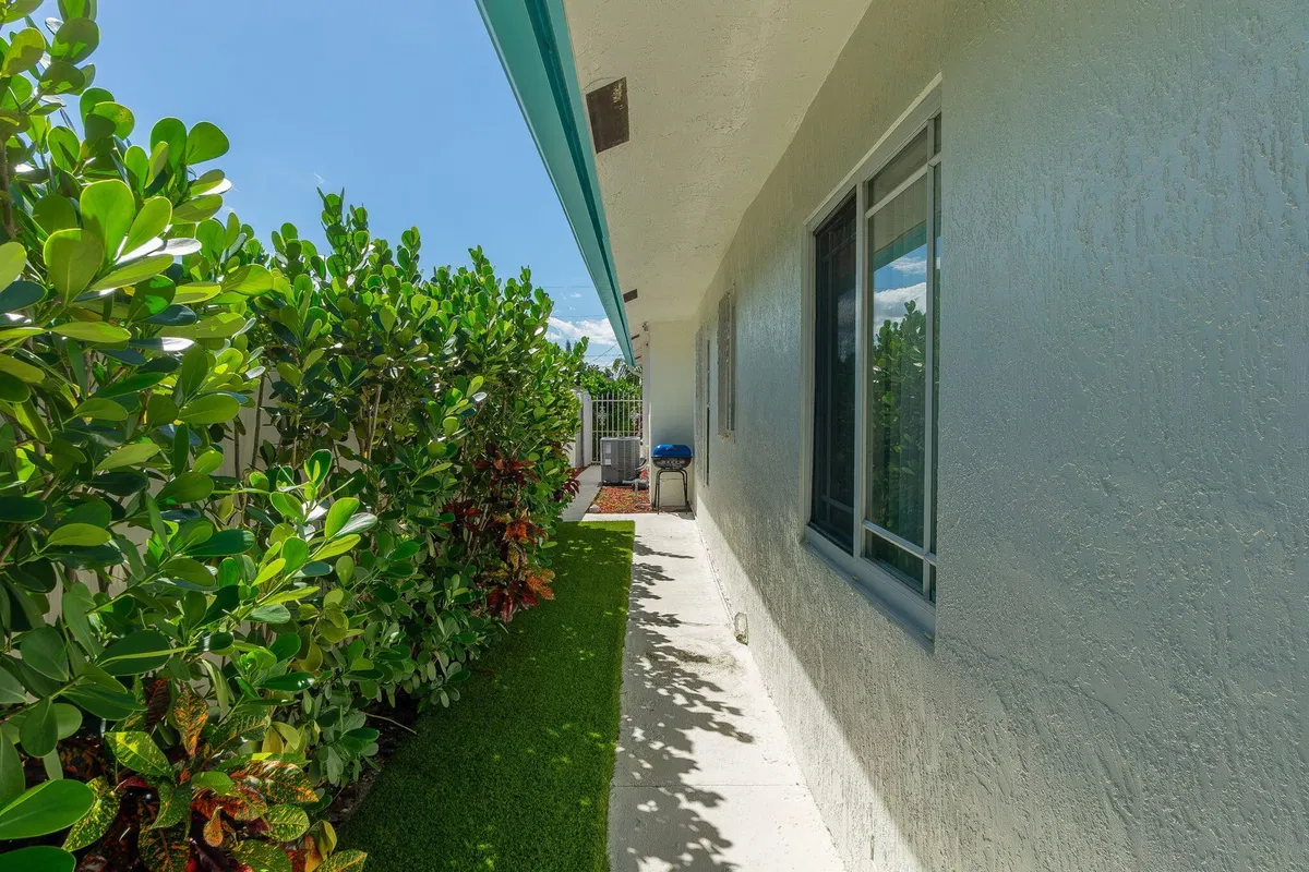 West Palm Beach Residence photo 43