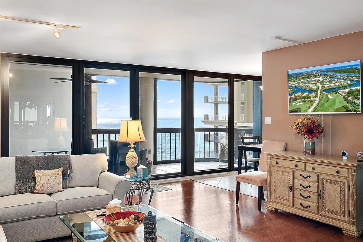 Eastpointe Singer Island Unit 10-B