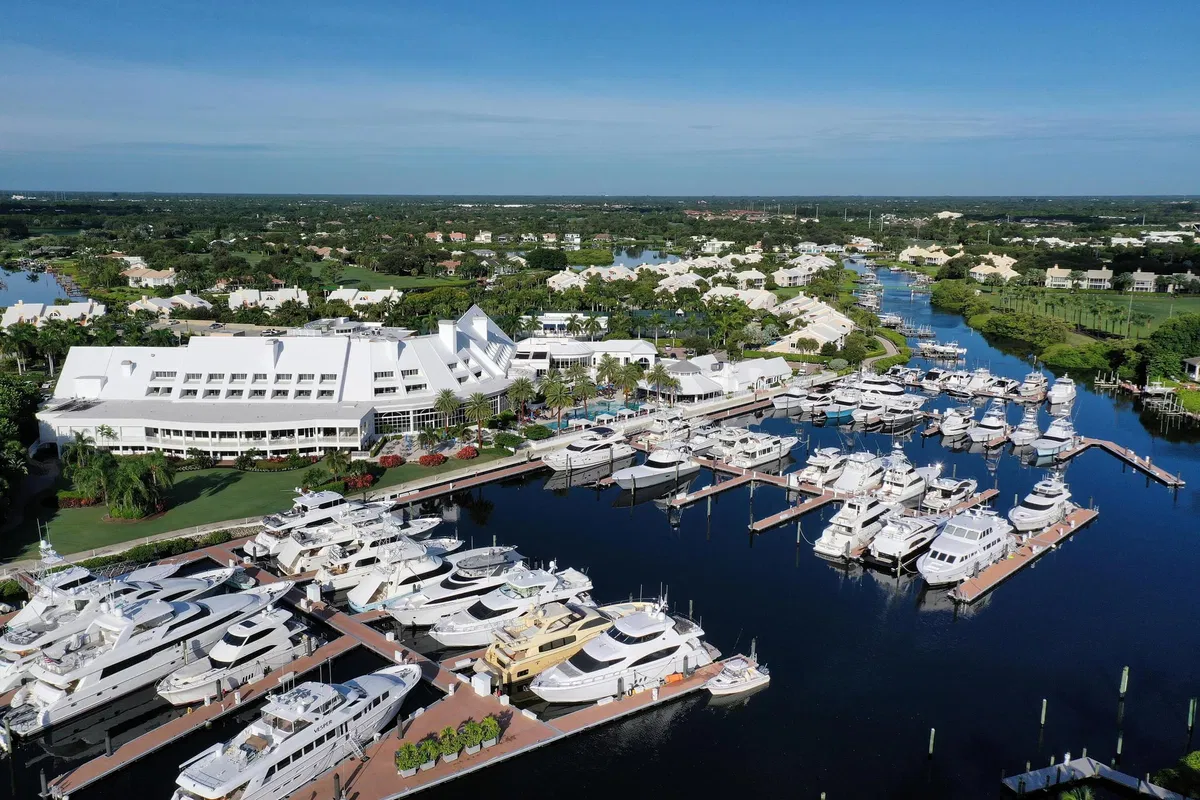 Admirals Cove Residence photo 10