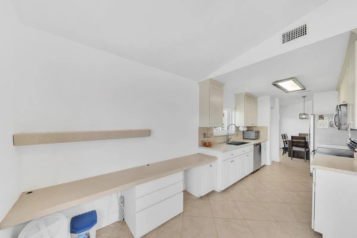 Residence photo 7
